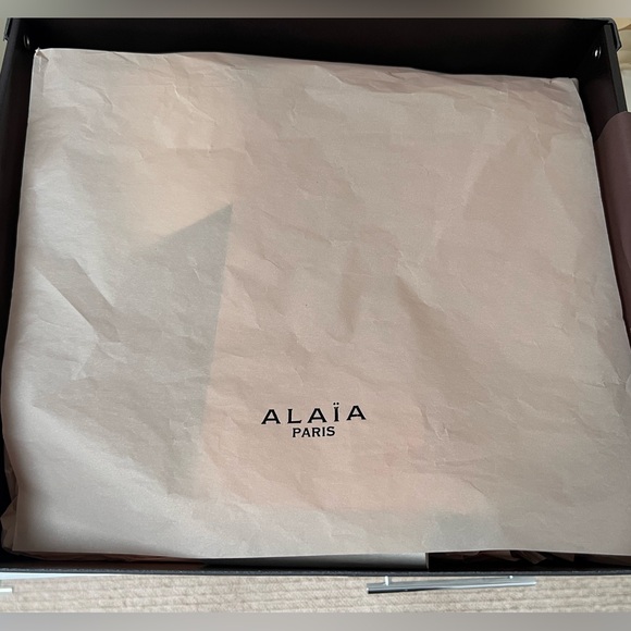 Brand NEW couture designer Alaïa black suede stiletto booties, size 35.5 - Picture 8 of 10